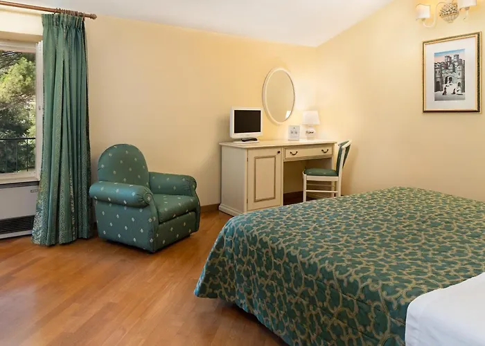 Relais San Clemente Hotel 4*